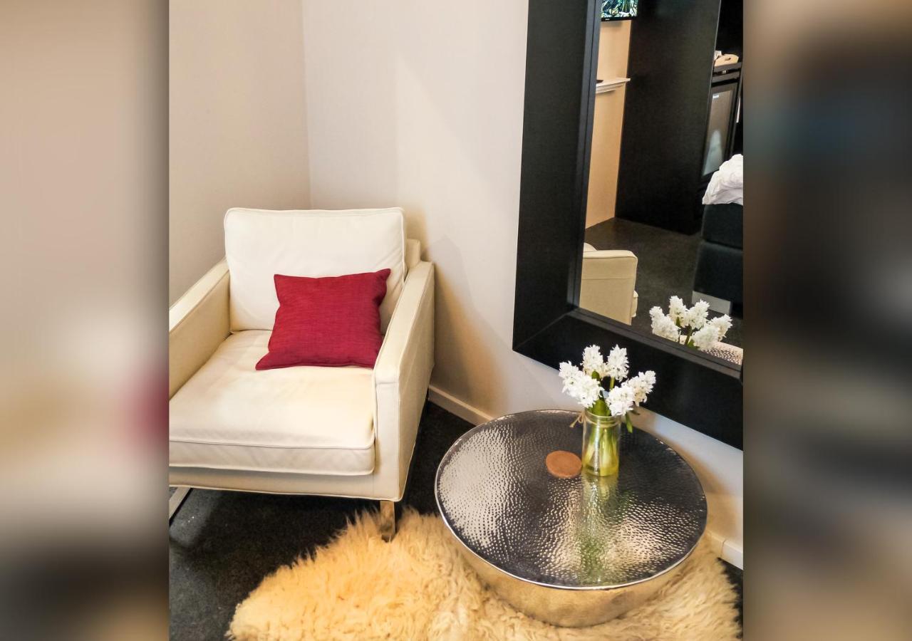 Comfort And Style In City Center With Ensuite Bathroom On Schaafenstrasse Köln Eksteriør bilde